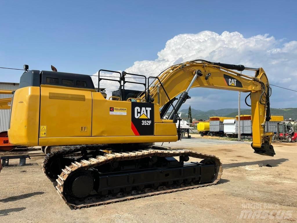 CAT 352FL Crawler excavators