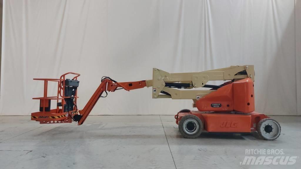 JLG E 400 AJPN Articulated boom lifts