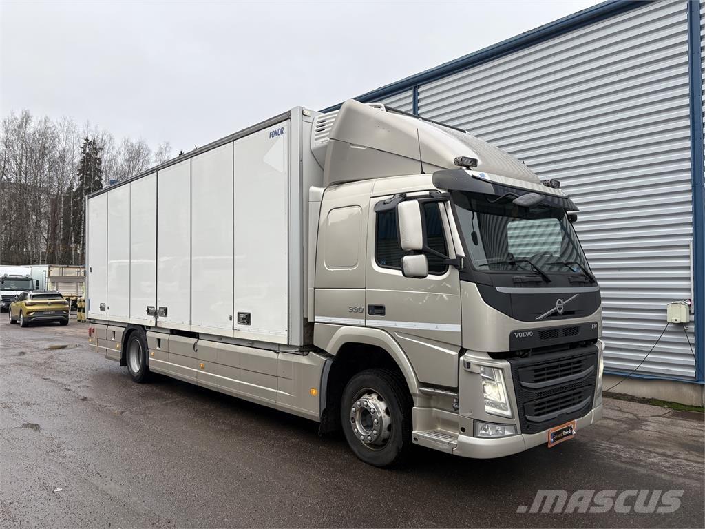 Volvo FM330 4x2 Temperature controlled trucks
