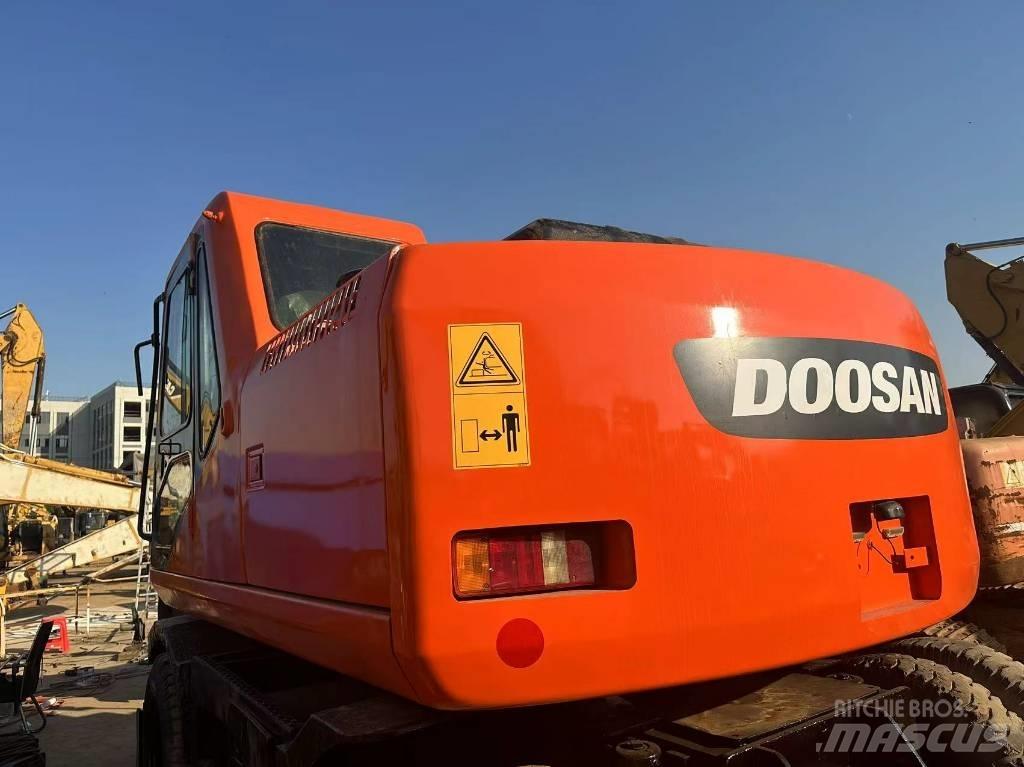 Doosan 150 W-7 Wheeled excavators