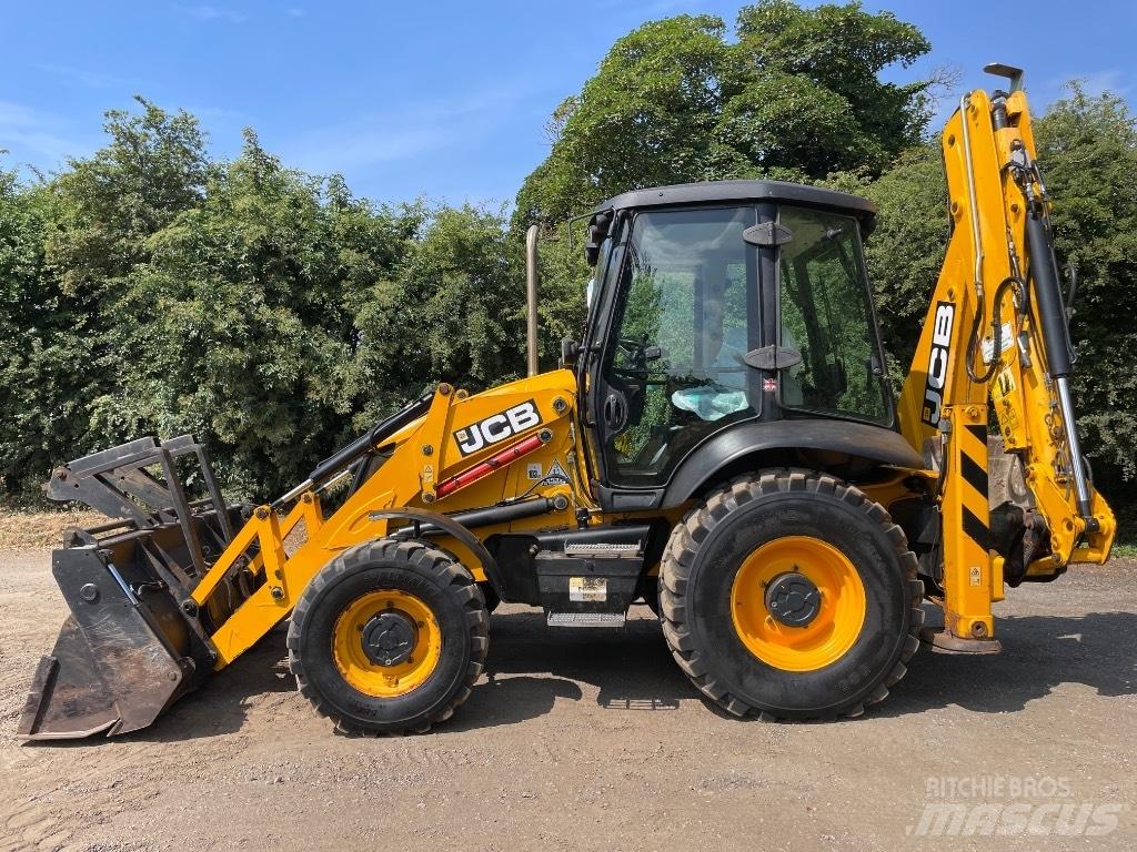 JCB 3 CX Backhoe