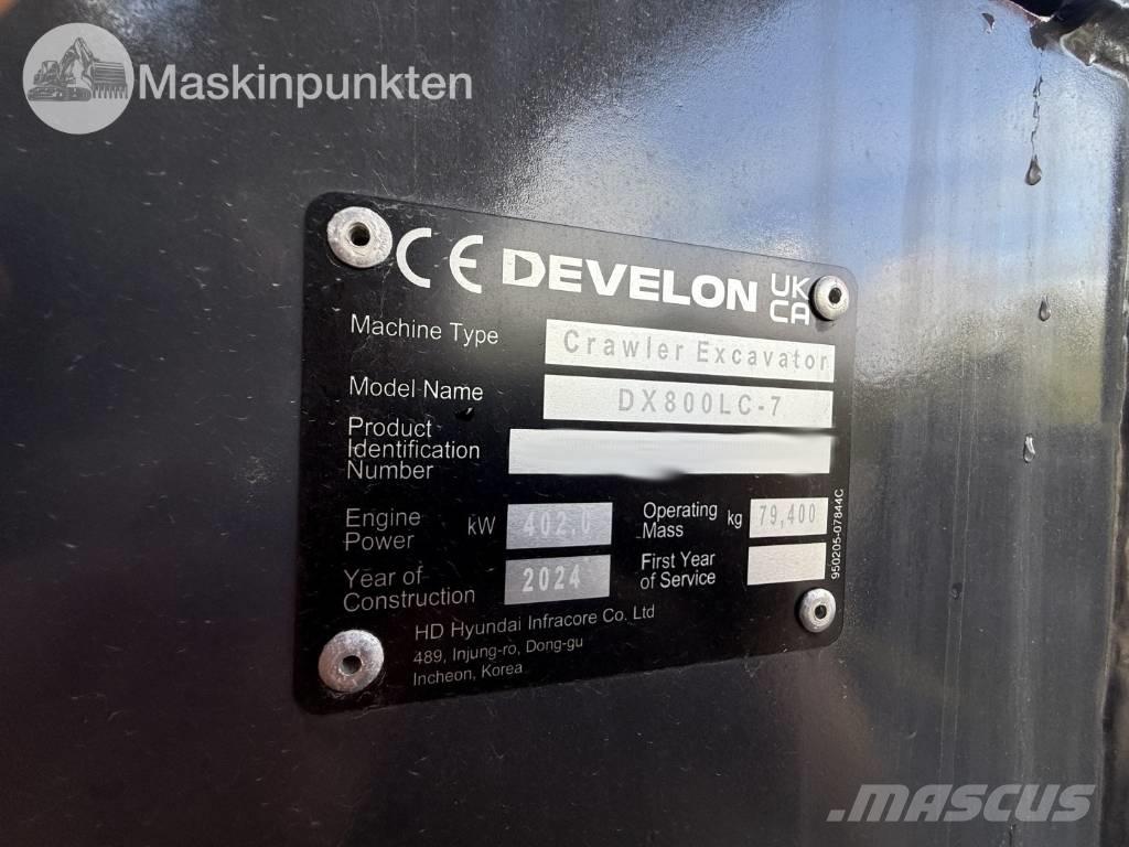 Develon 800 LC Crawler excavators