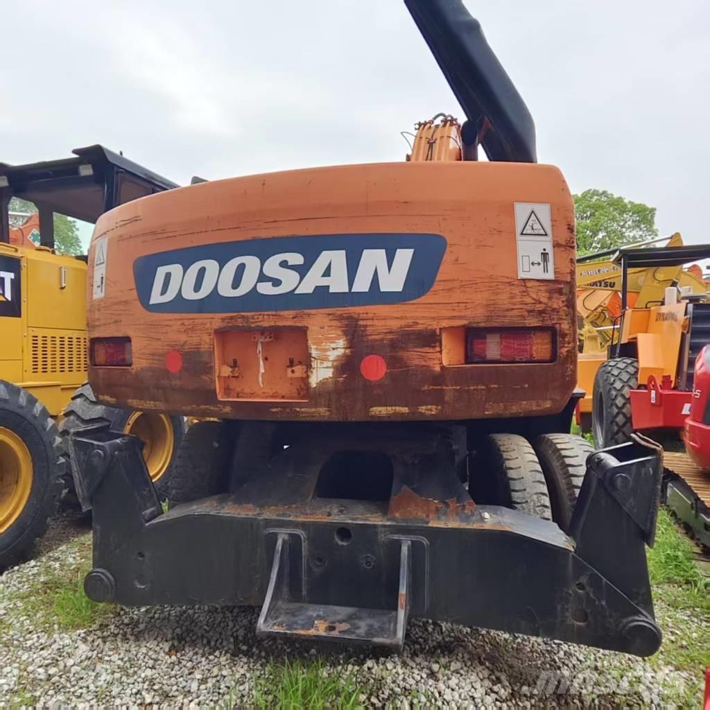 Doosan DH 210 W-7 Wheeled excavators