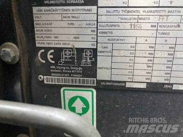 Doosan D35C-7 Diesel trucks