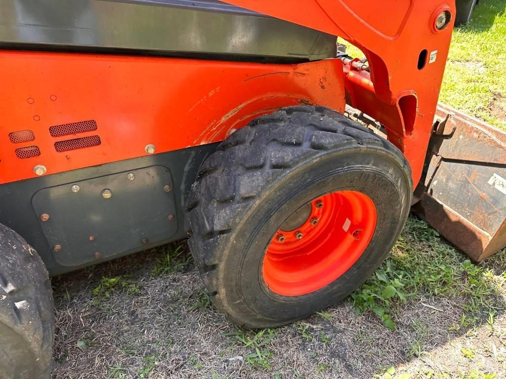 Kubota SSV 75 Skid steer loaders
