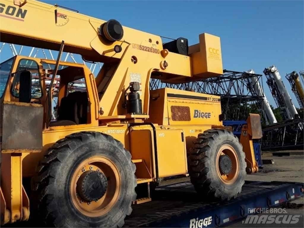 Broderson RT-300 Rough terrain cranes
