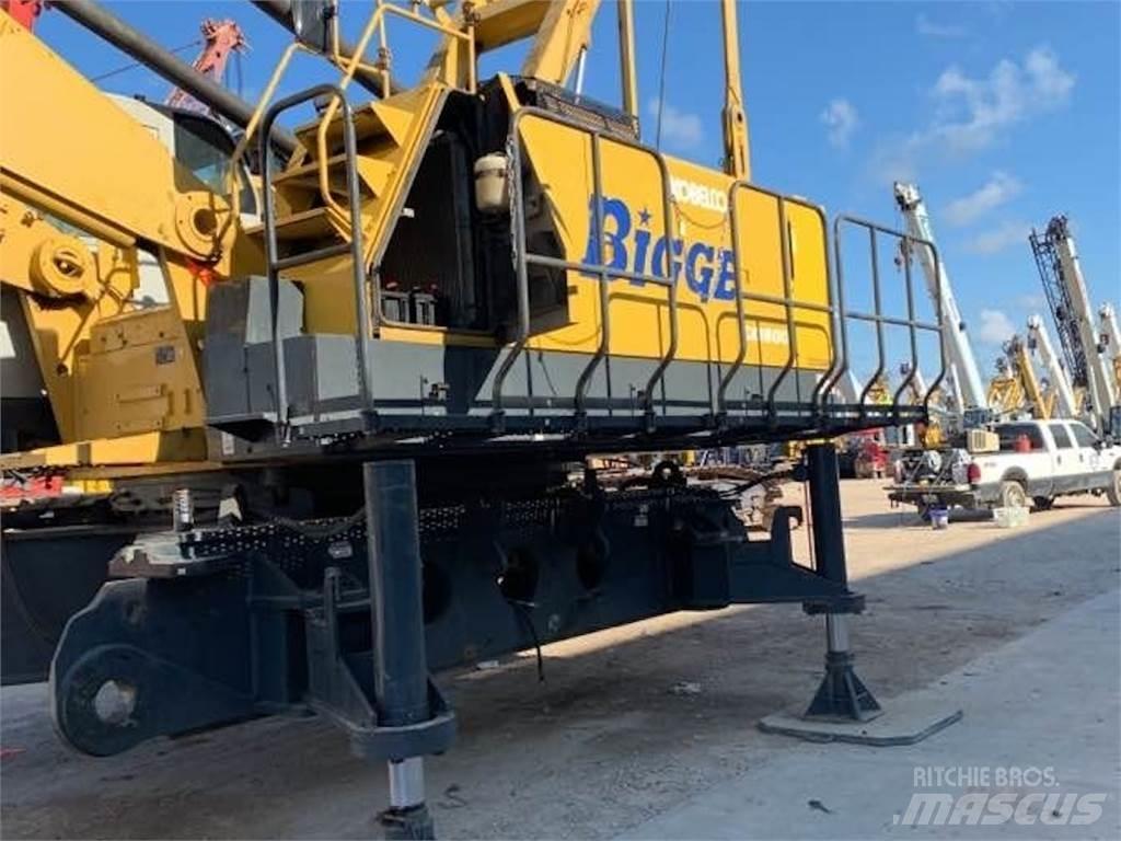Kobelco CK1600 Track mounted cranes
