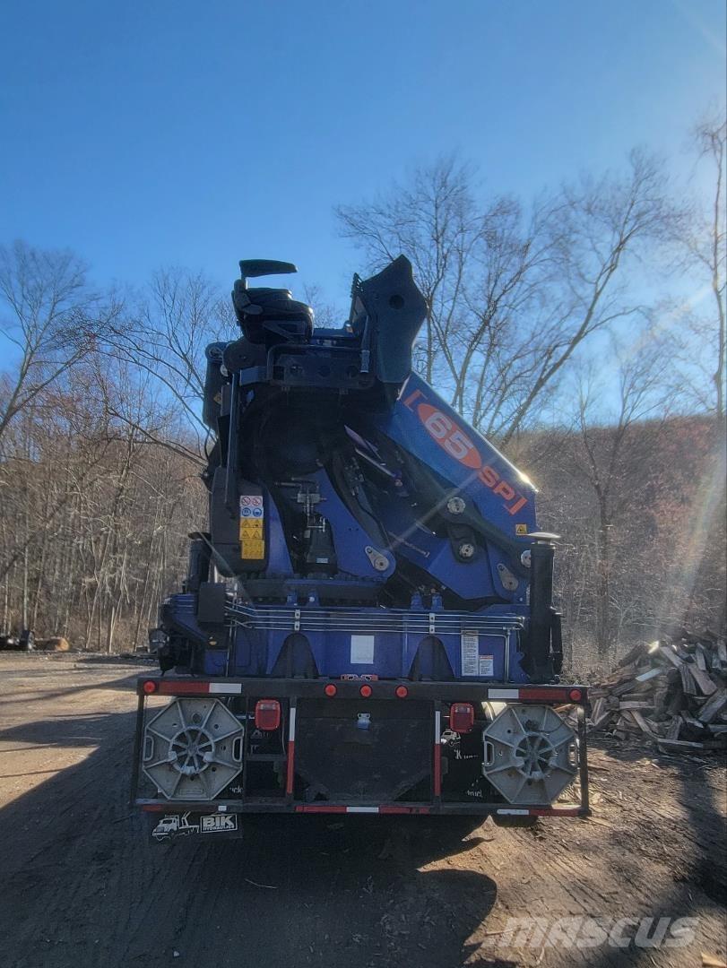 BIK TC-106 Truck mounted cranes