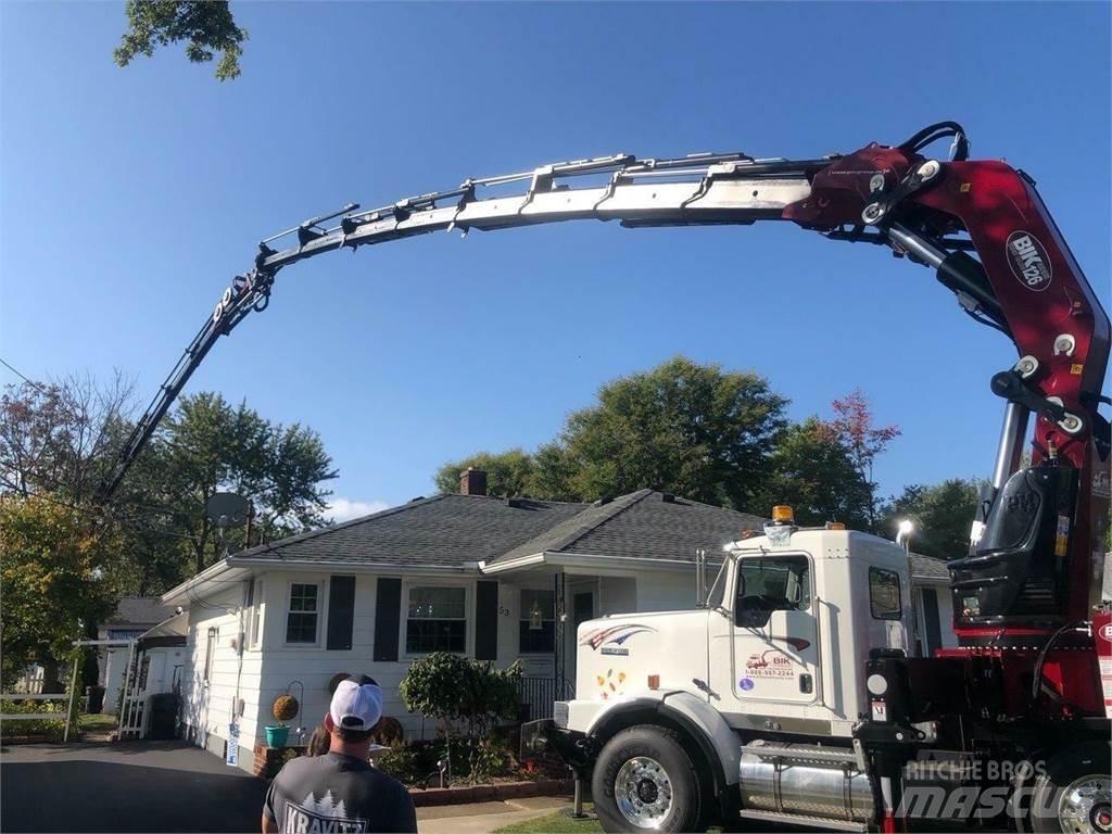 BIK TC-126 Truck mounted cranes