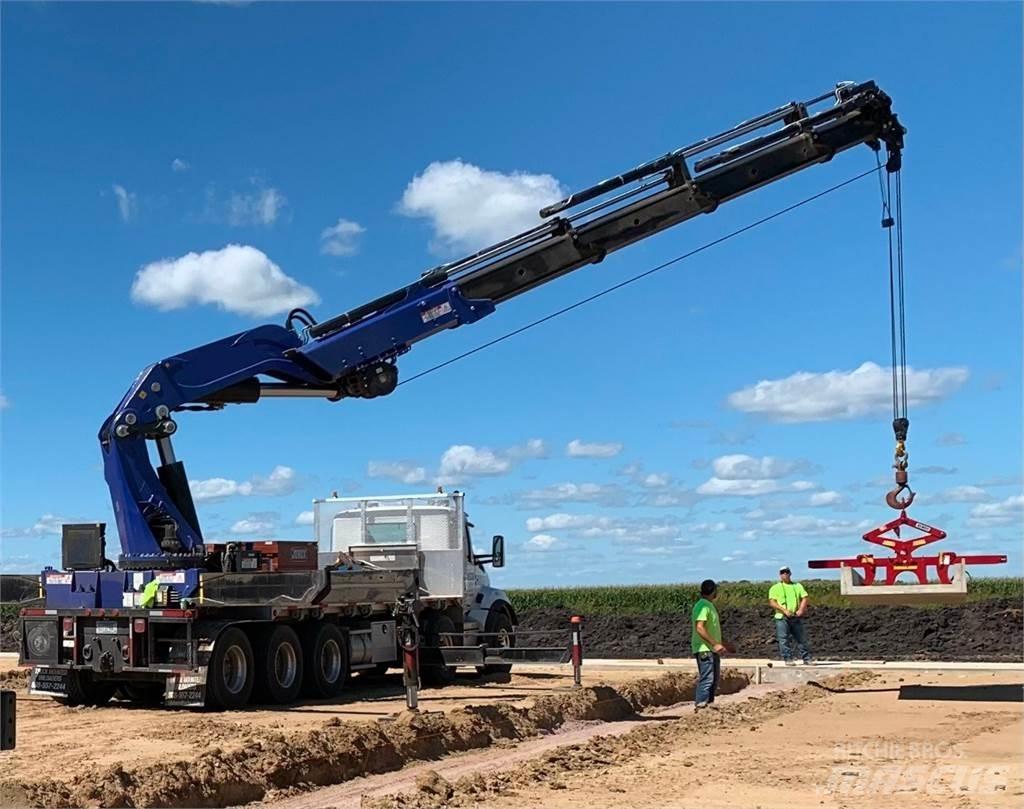 PM 100026-SP Truck mounted cranes