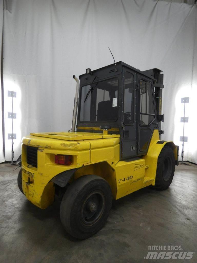 Heden 7440 Diesel trucks