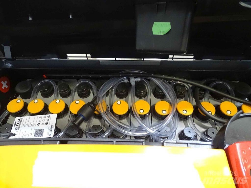 Still EXD18L Pedestrian stacker
