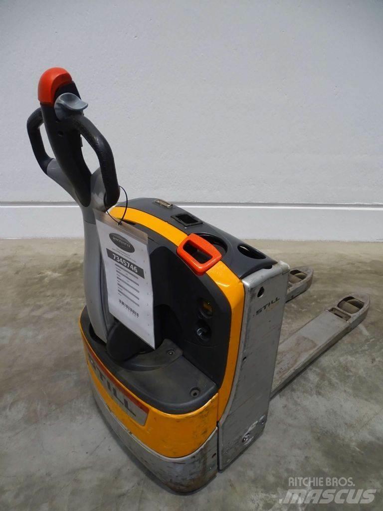 Still EXU16 Low lifter