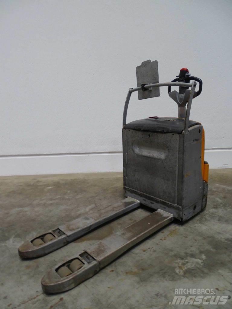 Still EXU16 Low lifter