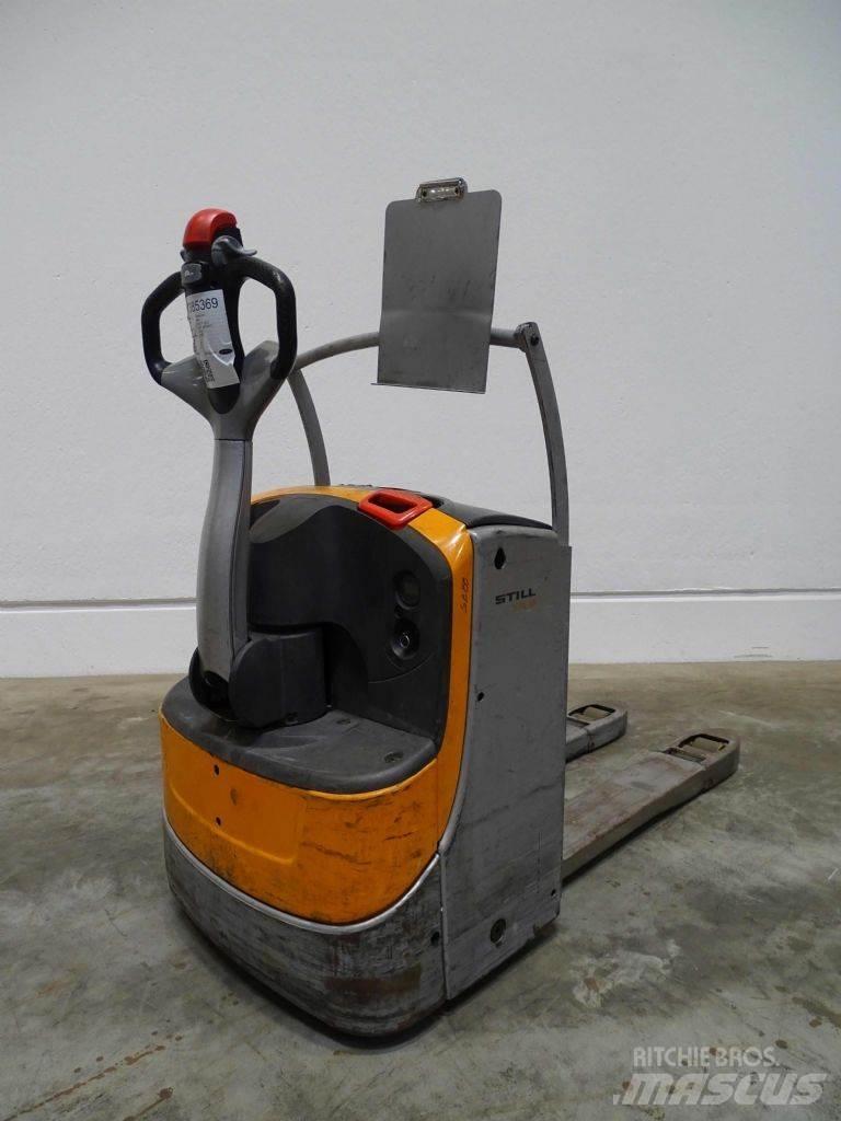 Still EXU16 Low lifter