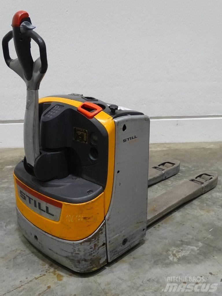 Still EXU16 Low lifter