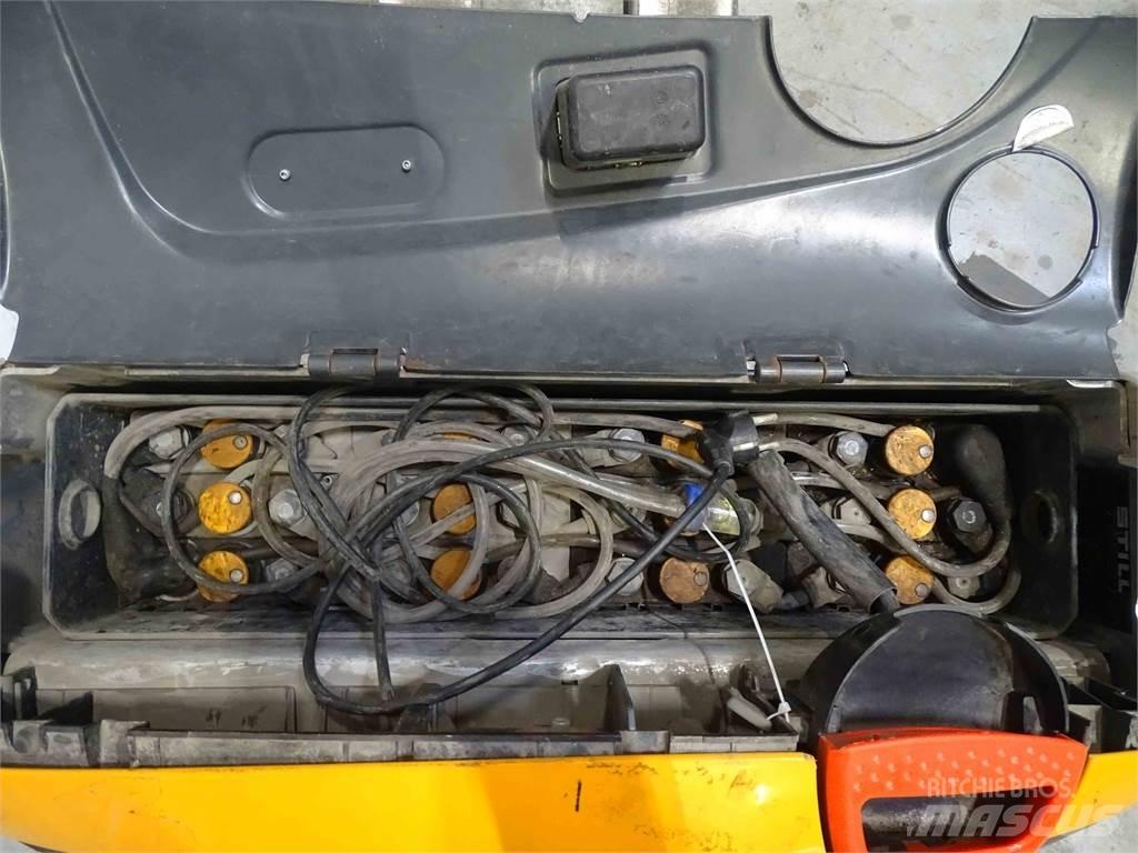 Still EXU16 Low lifter
