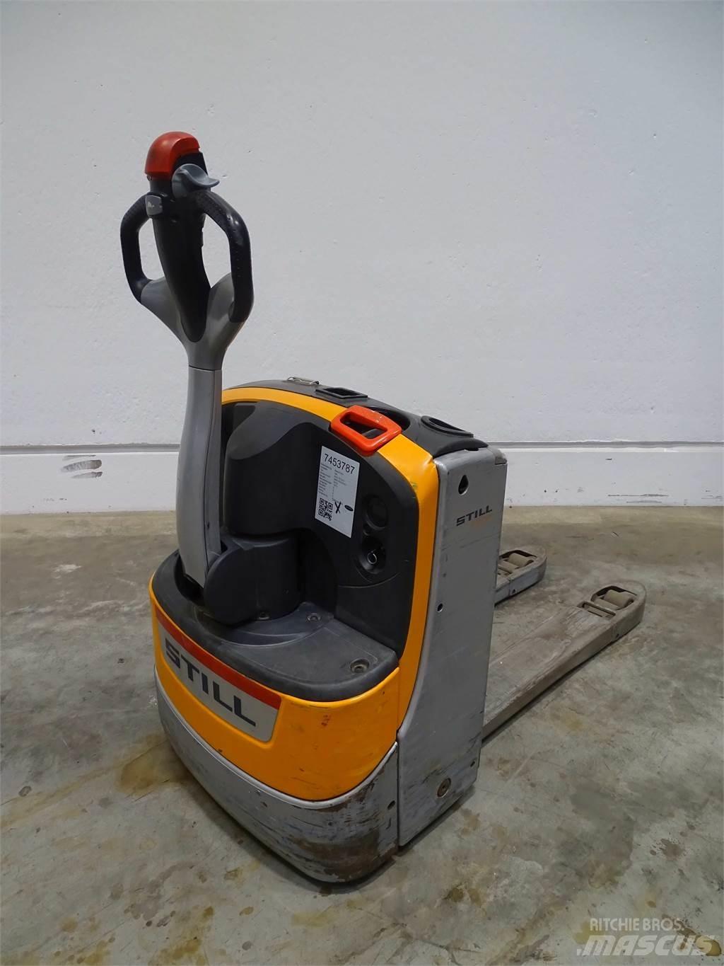 Still EXU16 Low lifter