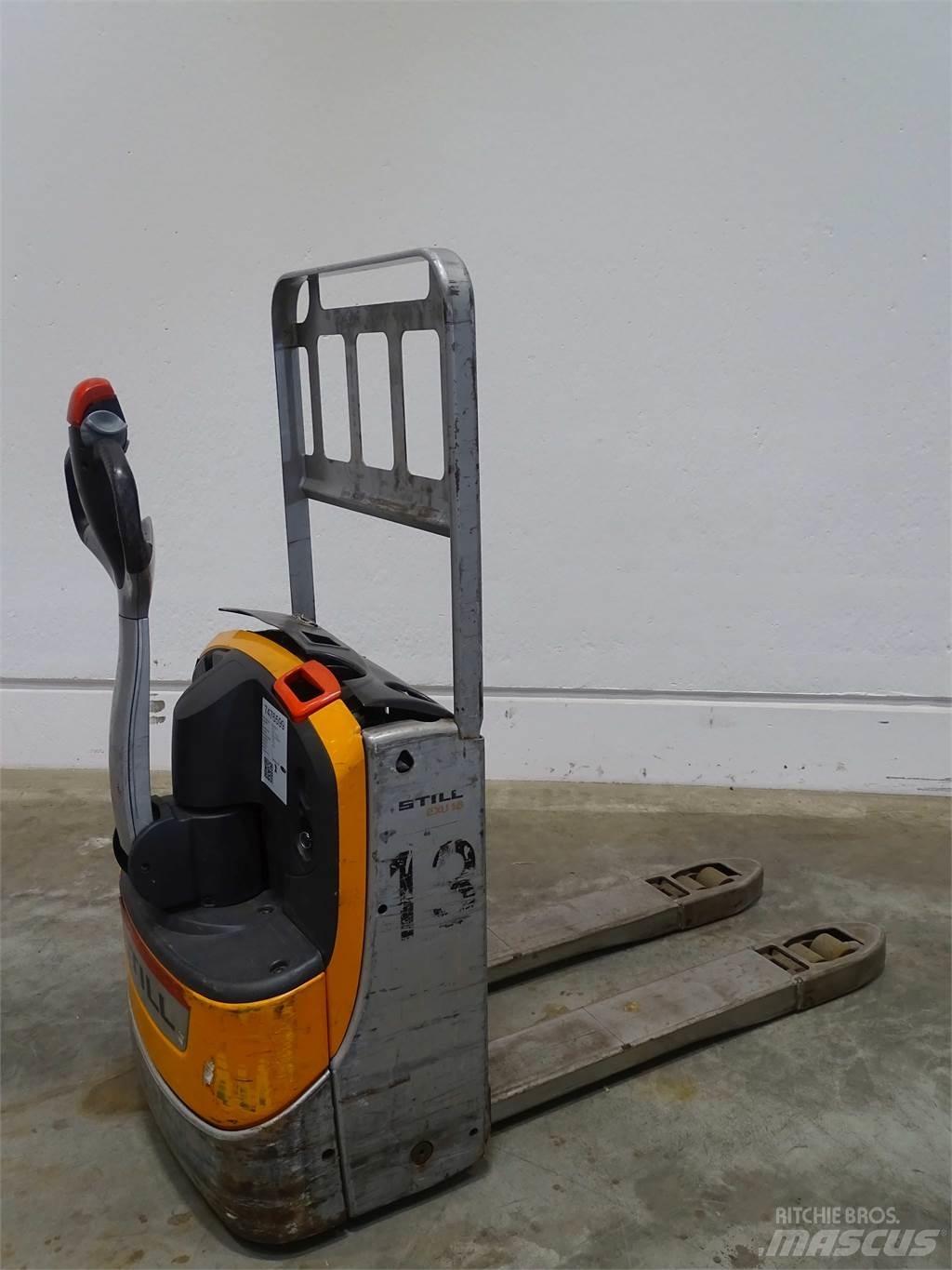 Still EXU16 Low lifter