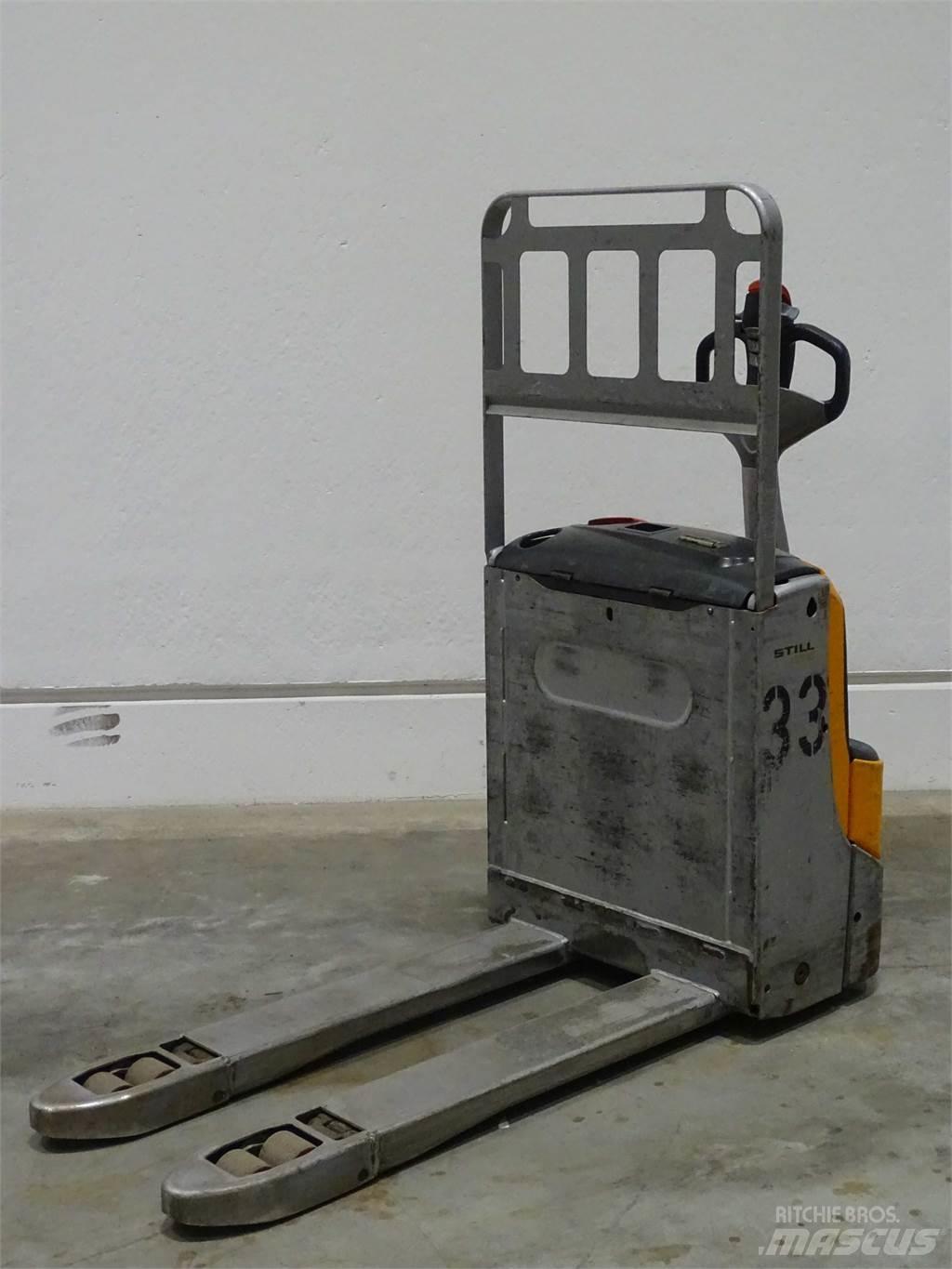 Still EXU16 Low lifter