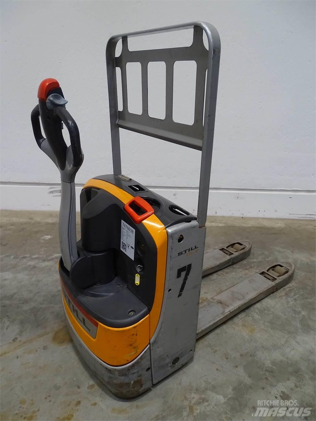 Still EXU16 Low lifter
