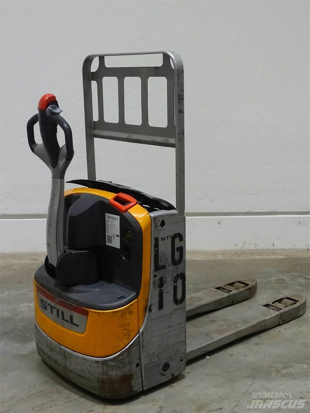 Still EXU16 Low lifter