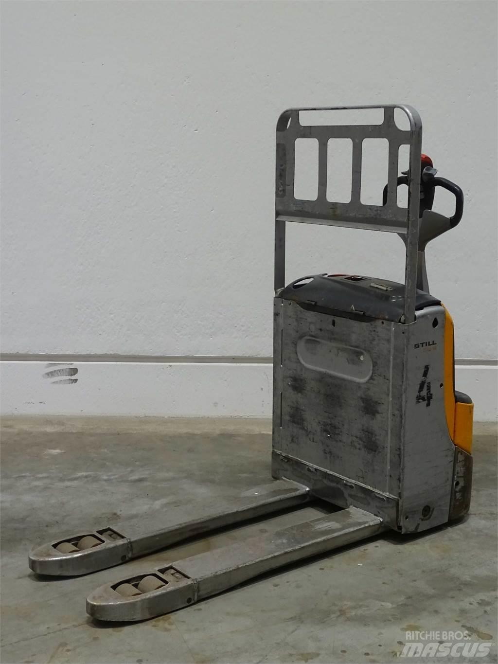 Still EXU16 Low lifter