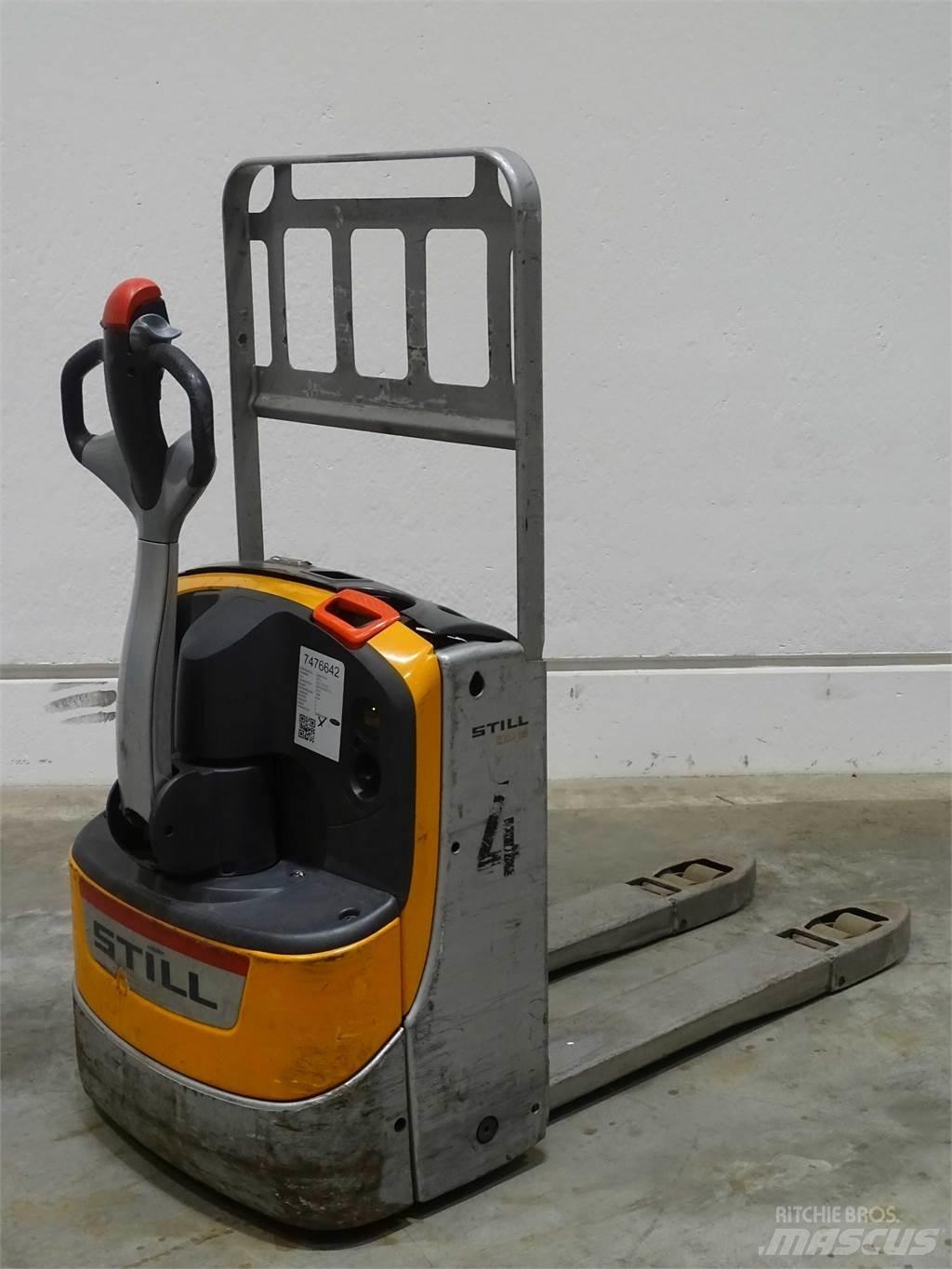 Still EXU16 Low lifter