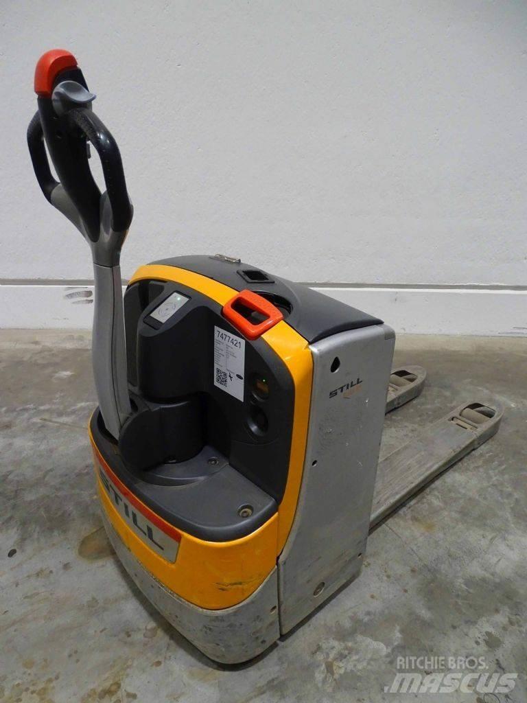 Still EXU16 Low lifter
