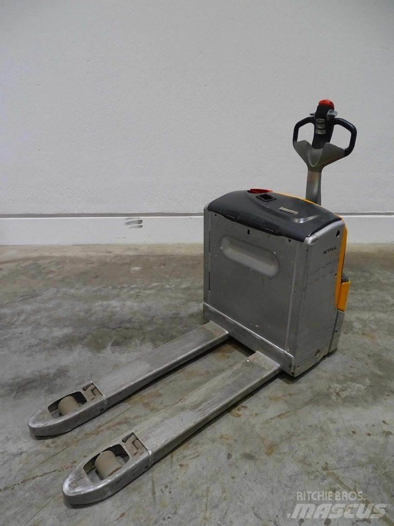 Still EXU16 Low lifter