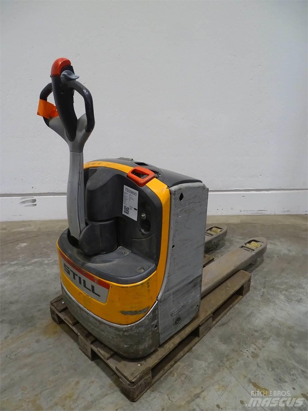 Still EXU16 Low lifter