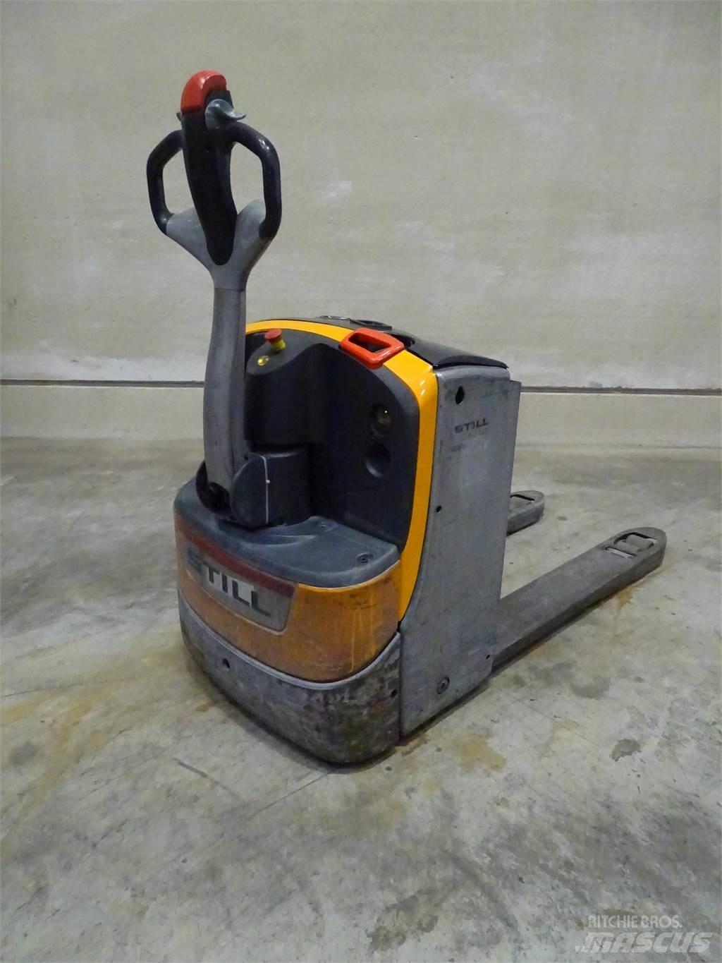 Still EXU16 Low lifter