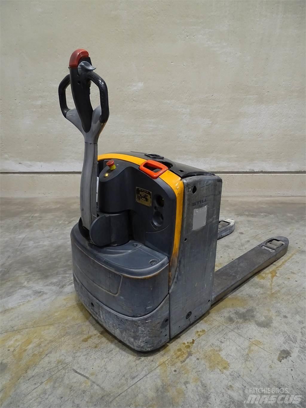 Still EXU16 Low lifter