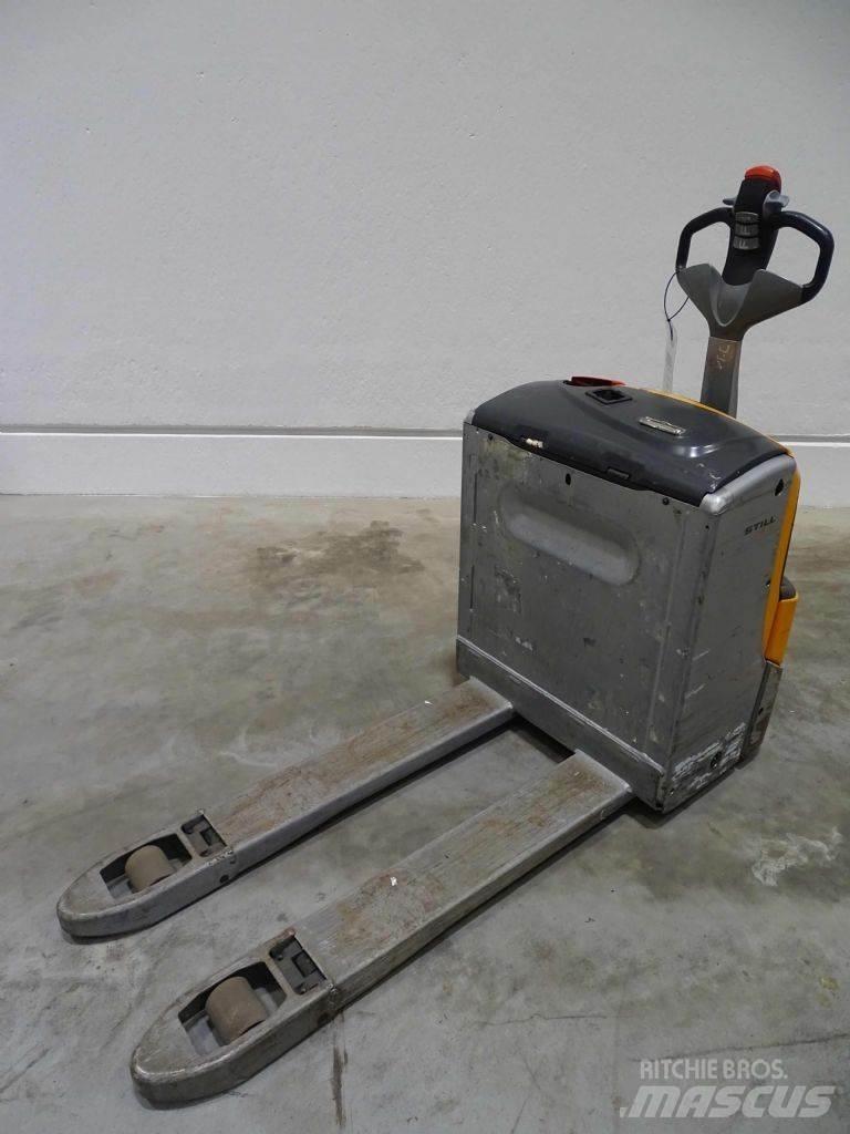 Still EXU18 Low lifter