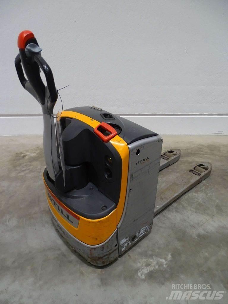 Still EXU18 Low lifter