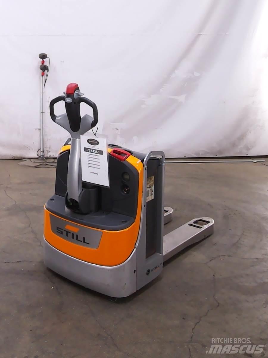 Still EXU18 Low lifter