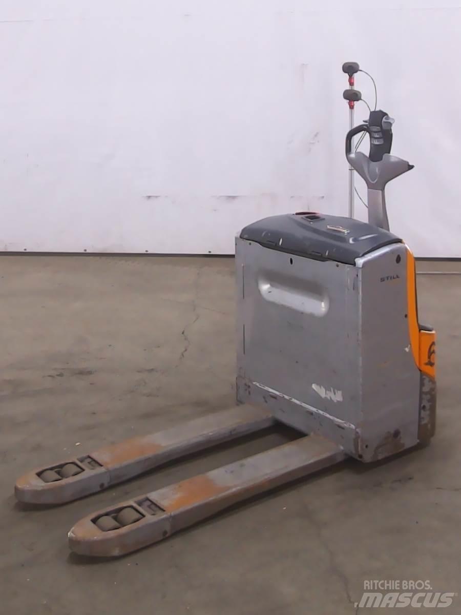 Still EXU18 Low lifter