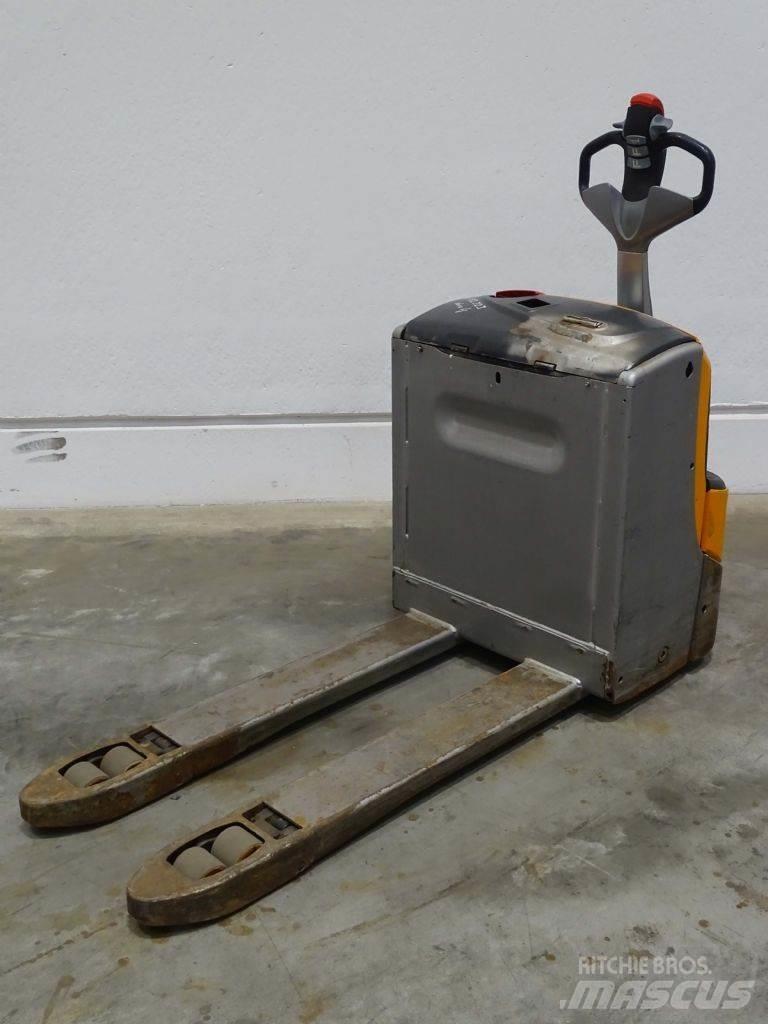 Still EXU18 Low lifter