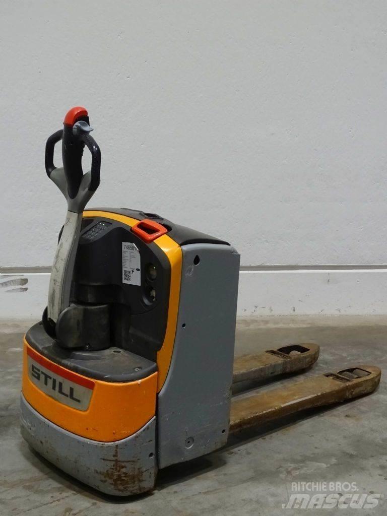 Still EXU18 Low lifter