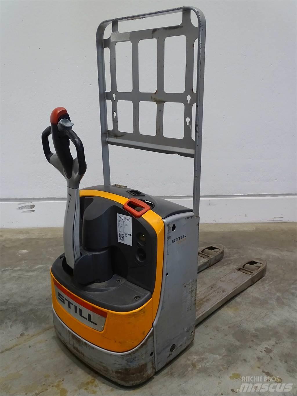 Still EXU18 Low lifter