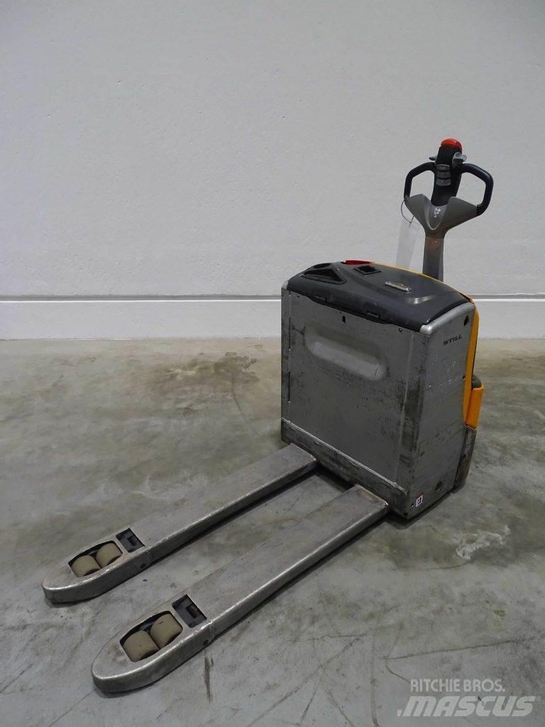 Still EXU20 Low lifter