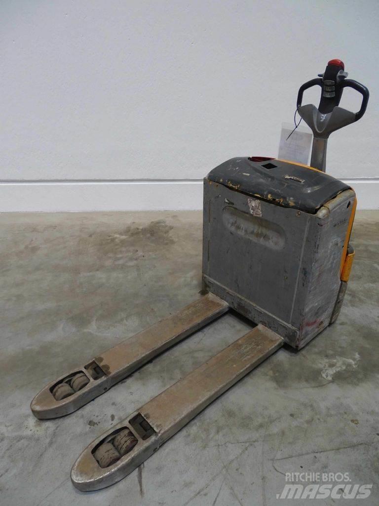 Still EXU20 Low lifter