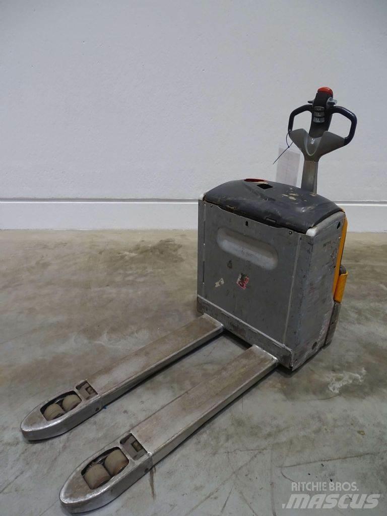 Still EXU20 Low lifter