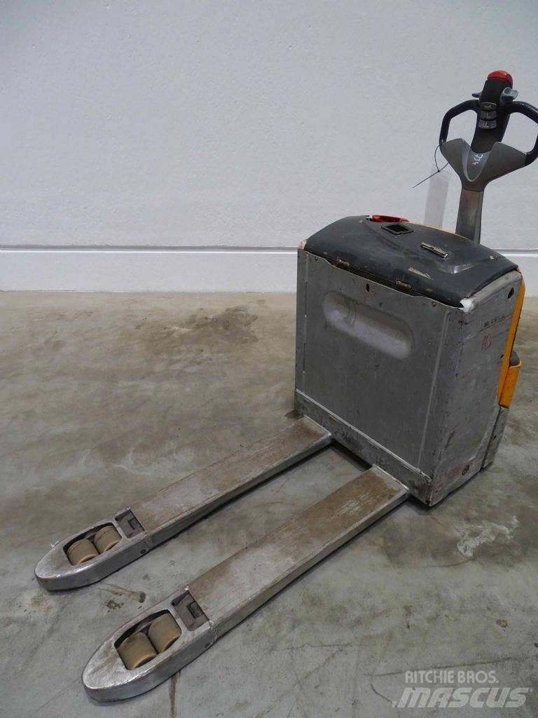 Still EXU20 Low lifter