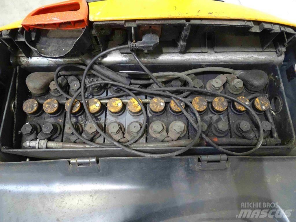 Still EXU20 Low lifter