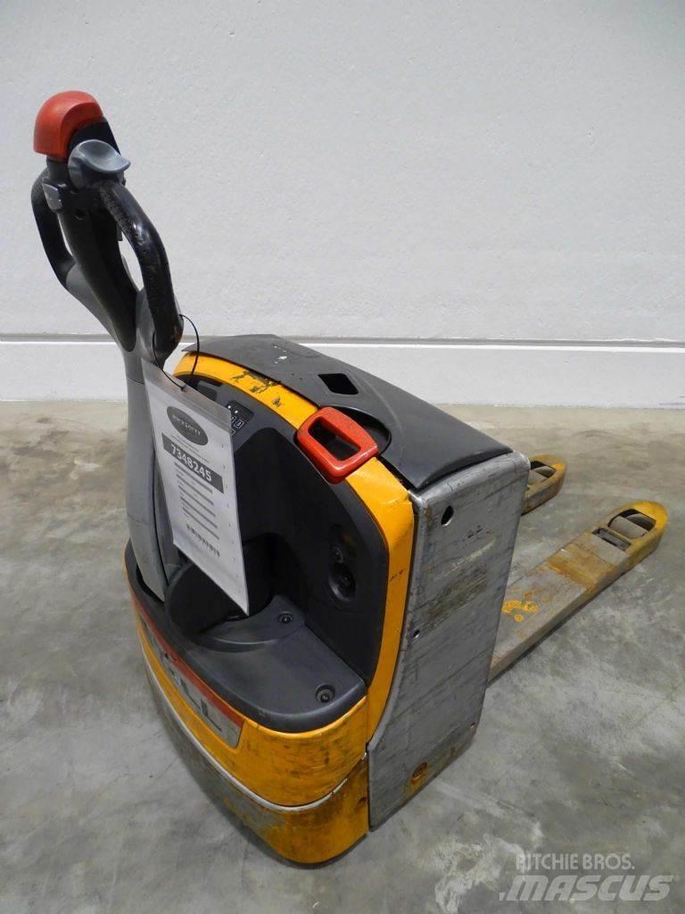 Still EXU20 Low lifter