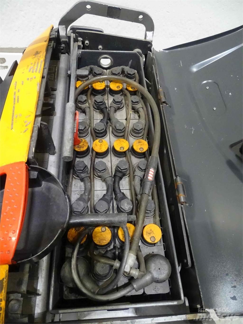 Still EXU20 Low lifter