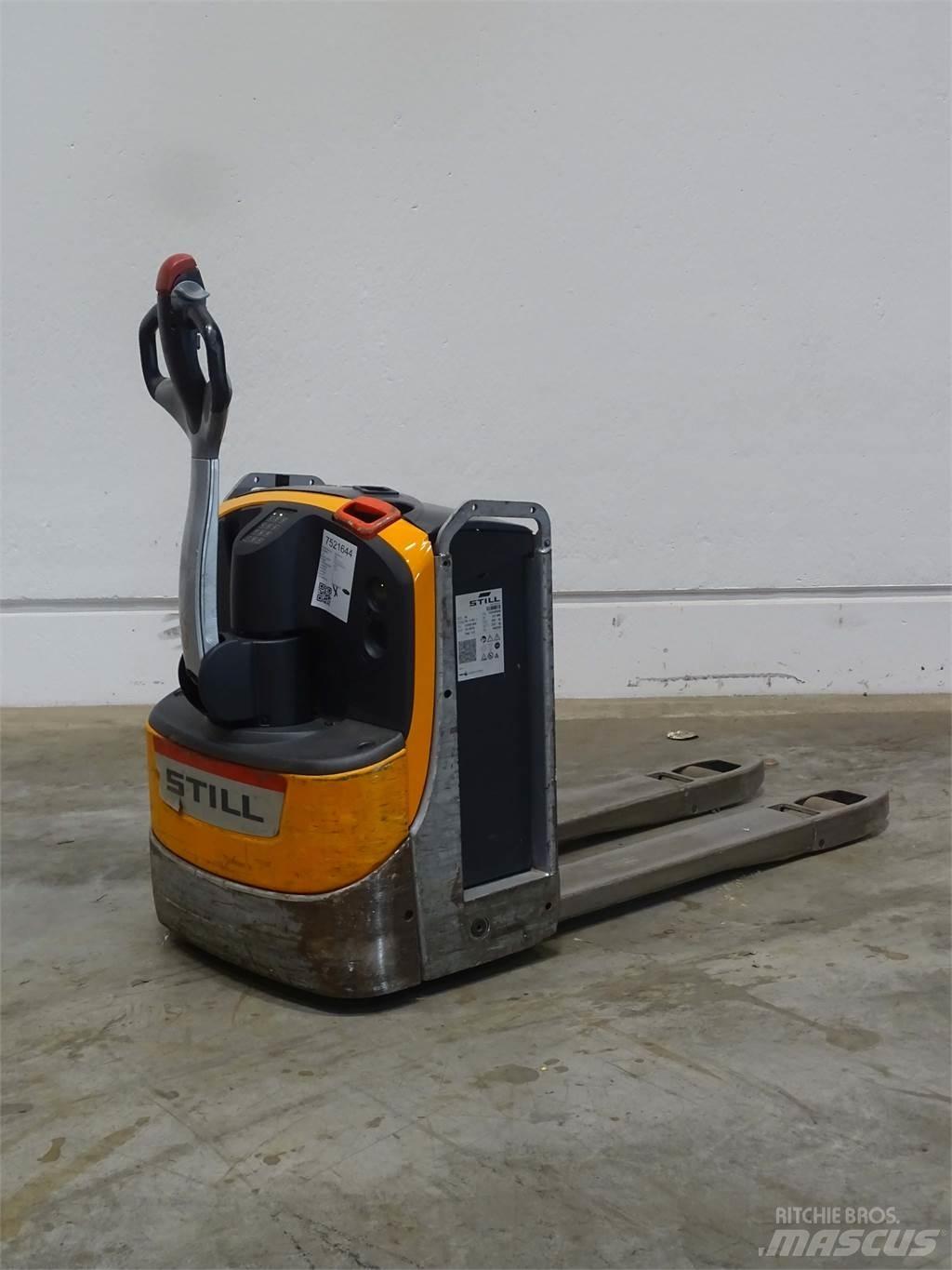 Still EXU20 Low lifter