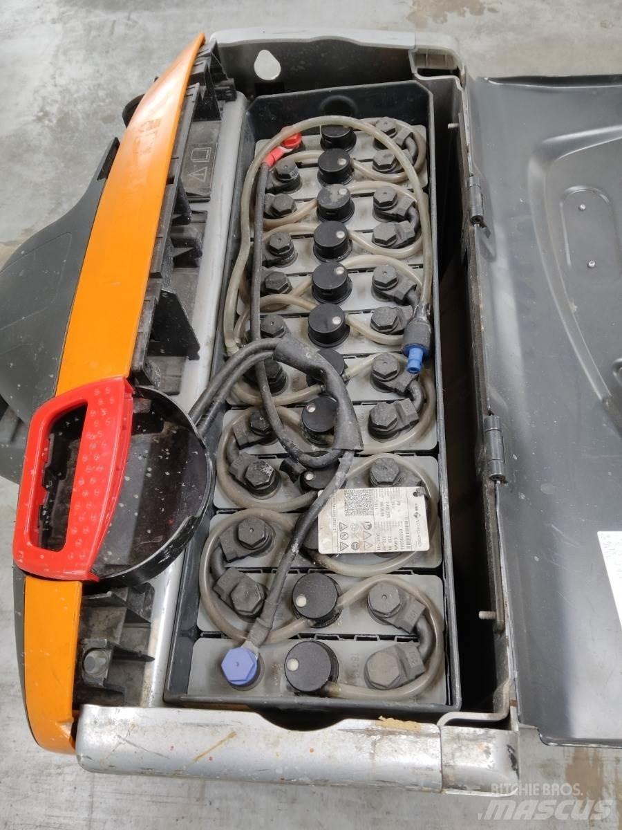 Still EXU20 Low lifter