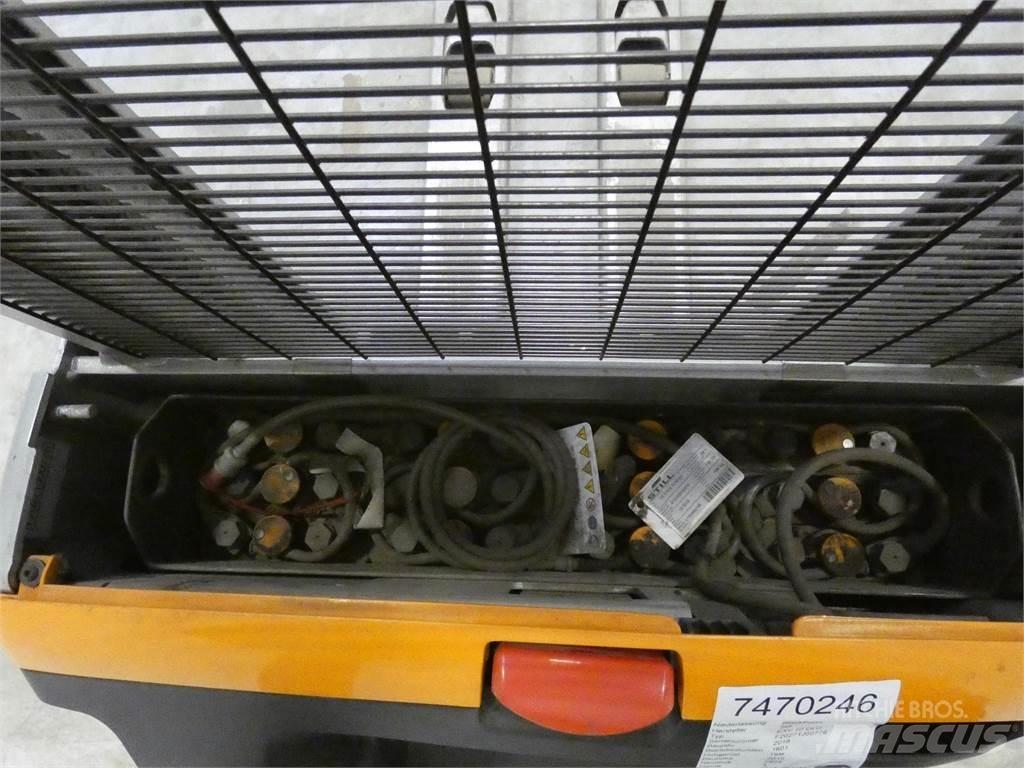 Still EXV10 Pedestrian stacker